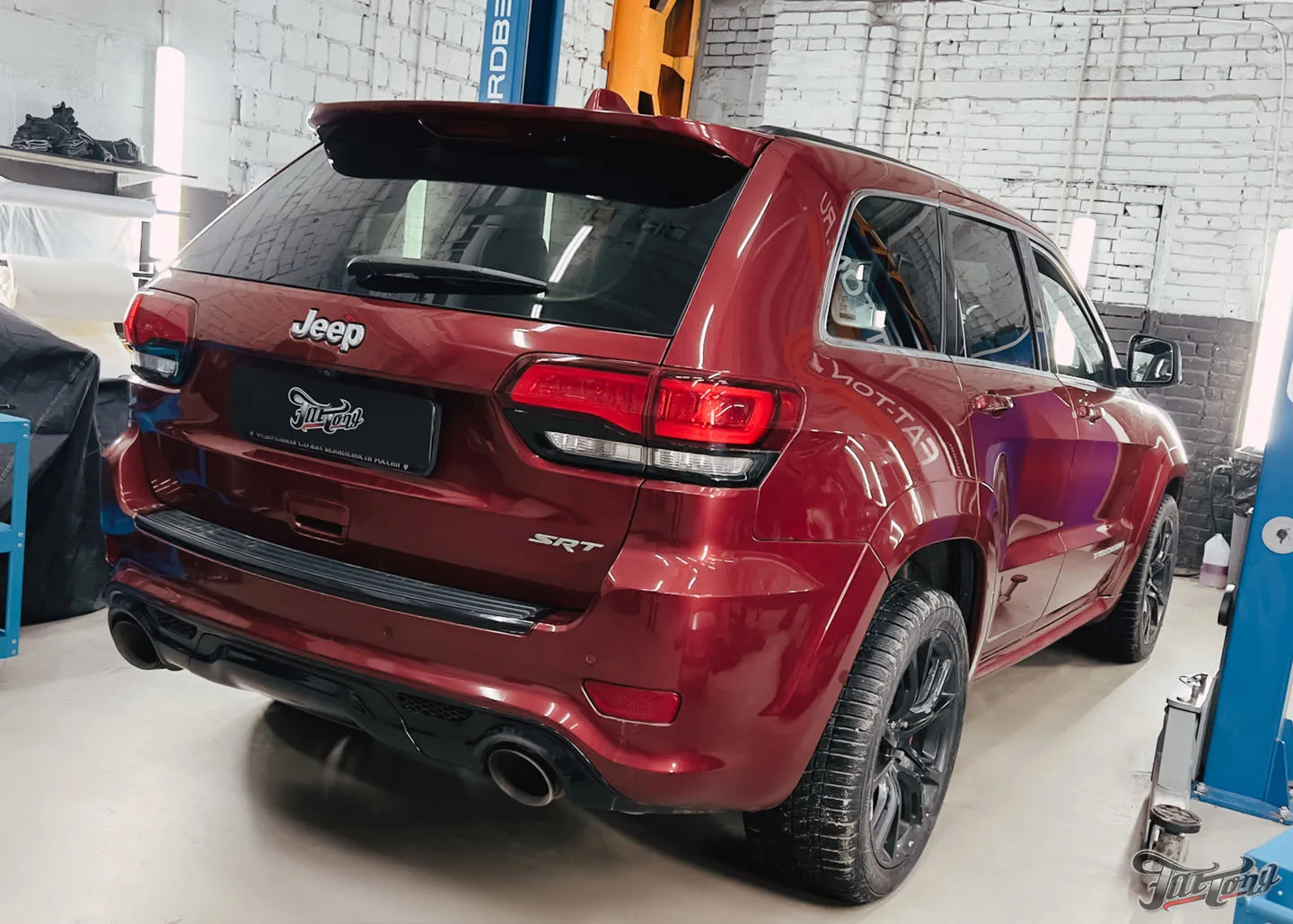 Техническое обслуживание Jeep Grand Cherokee WK2 SRT